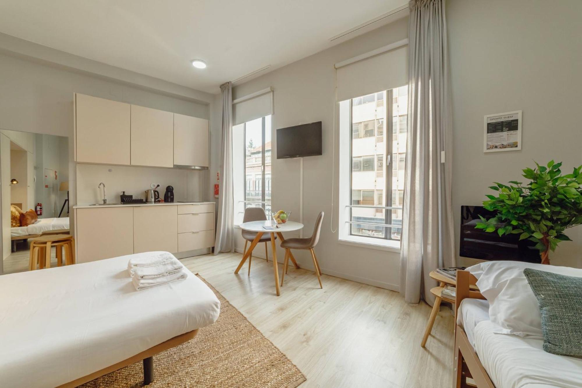 Oporto Guest Trindade Studio Luaran gambar